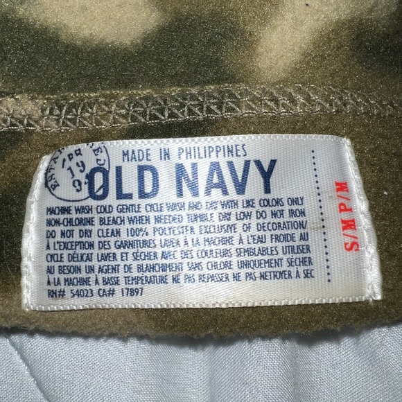 Old Navy Camo Polar Fleece Hat - Picture 4 of 5
